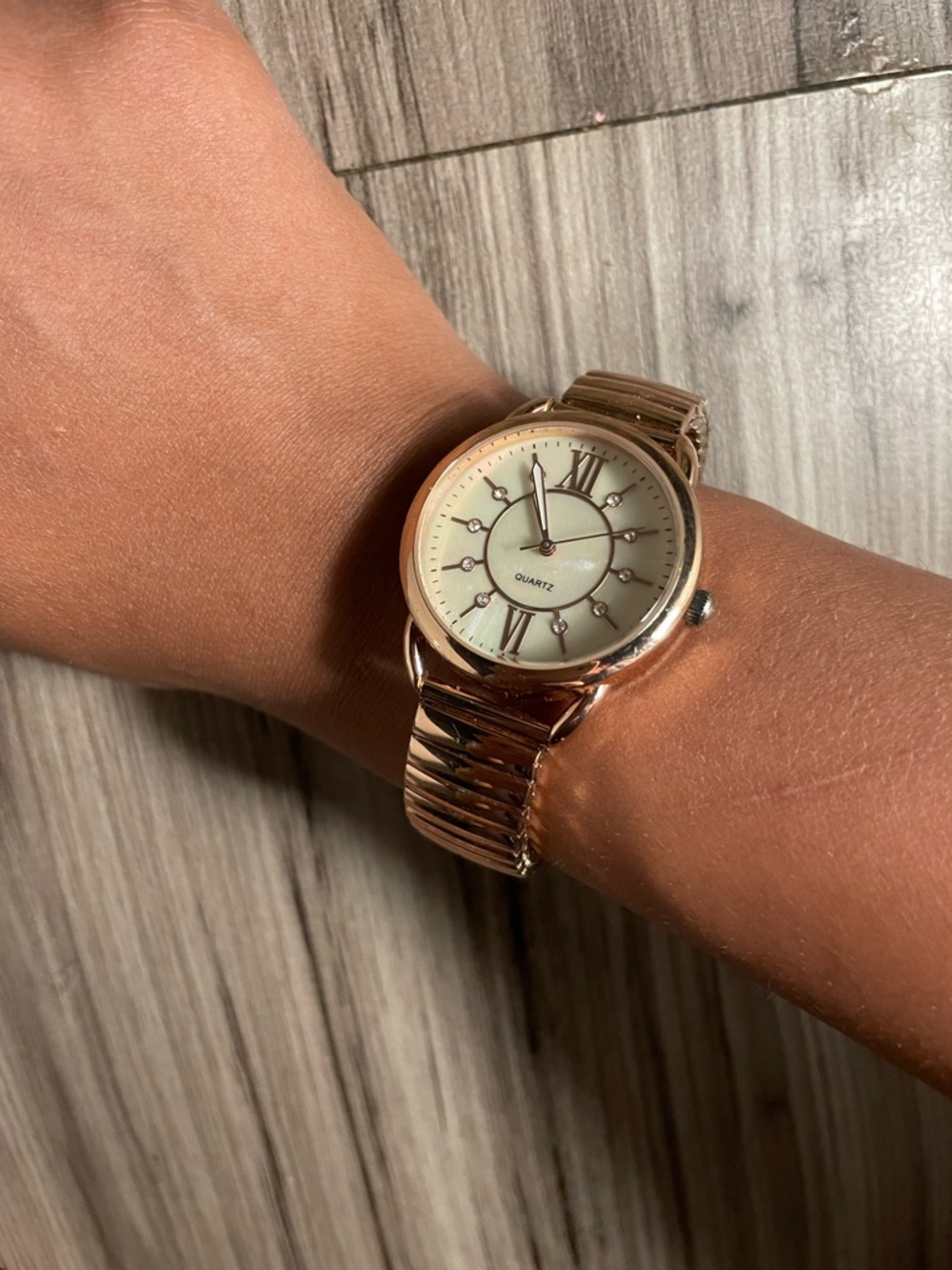 Women's Rose Gold Stretch Bracelet Quartz Watch